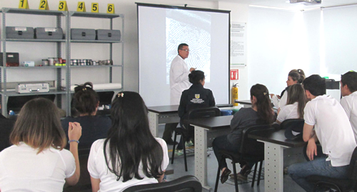 ESINC HUELLAS POLICIA