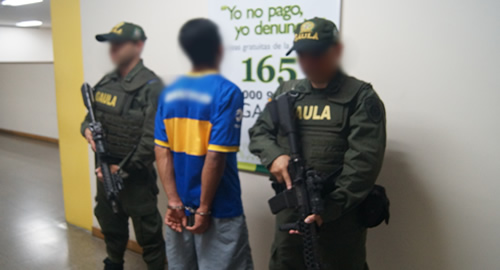 captura-medellin-terraza-policia