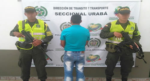 capturado documentos falsos