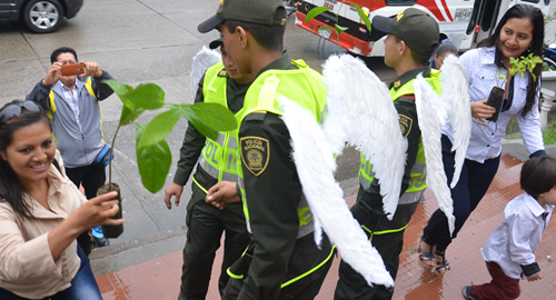 angeles-policia-palma-protectores-comunidad