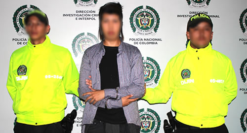 DIJIN-POLICIA-ELMO-ABUSADOR-CIBERNETICO-REDES SOCIALES